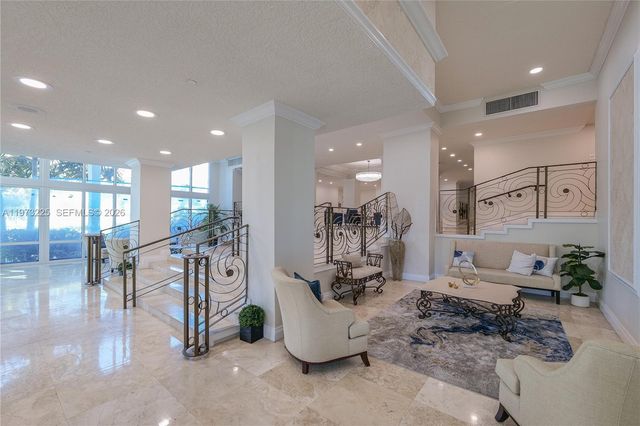 1620 S Ocean Blvd 16-J, Lauderdale By The Sea, FL 33062