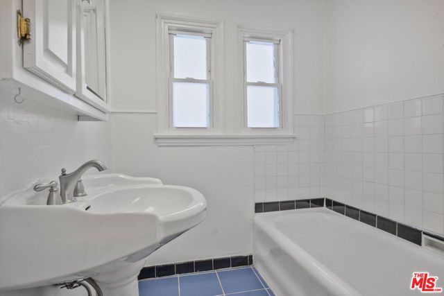 6087 Horner Street, Los Angeles, CA 90035