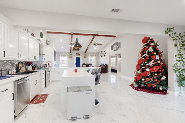 14752 Fm 1392, Terrell, TX 75160