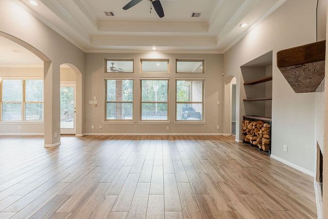 1122 Silveridge, Conroe, TX 77304