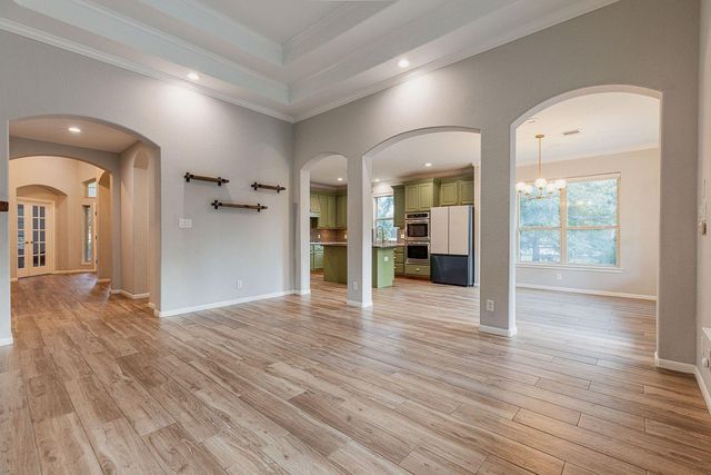 1122 Silveridge, Conroe, TX 77304