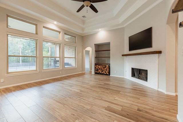 1122 Silveridge, Conroe, TX 77304