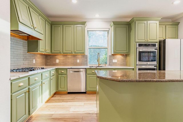 1122 Silveridge, Conroe, TX 77304