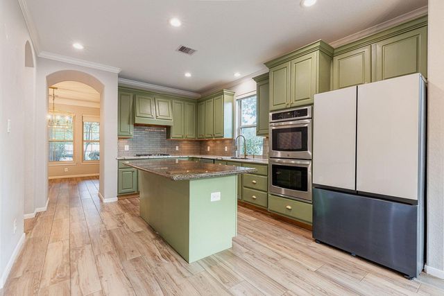 1122 Silveridge, Conroe, TX 77304