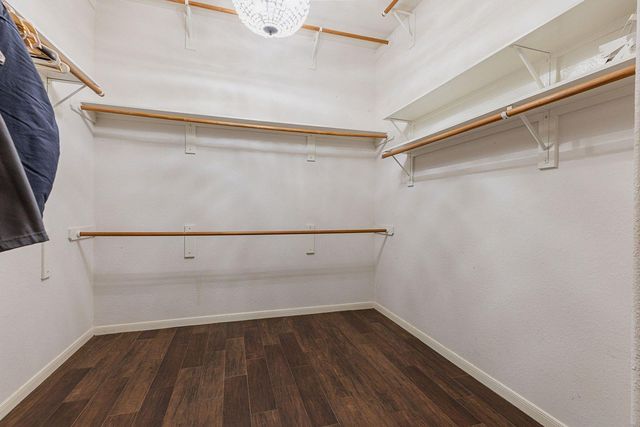 1122 Silveridge, Conroe, TX 77304