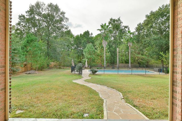 1122 Silveridge, Conroe, TX 77304