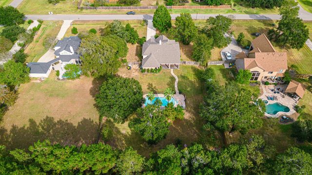 1122 Silveridge, Conroe, TX 77304
