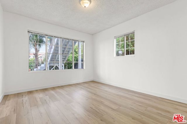 1174 S Highland Avenue, Los Angeles, CA 90019