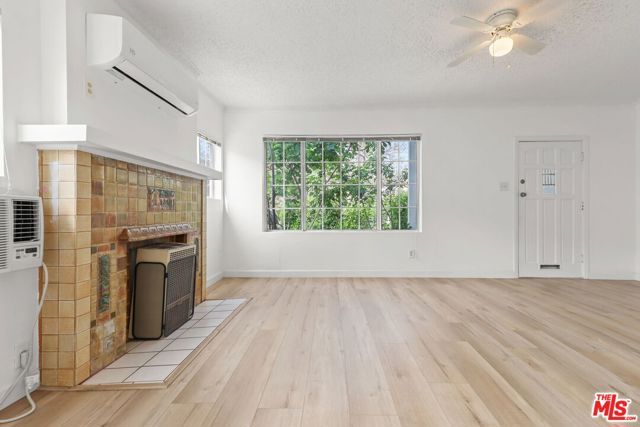 1174 S Highland Avenue, Los Angeles, CA 90019