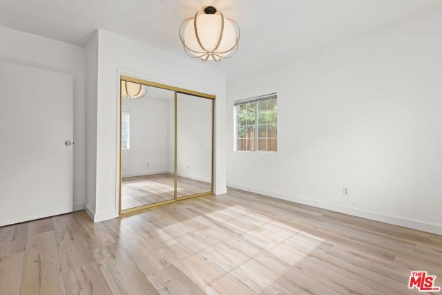 1174 S Highland Avenue, Los Angeles, CA 90019