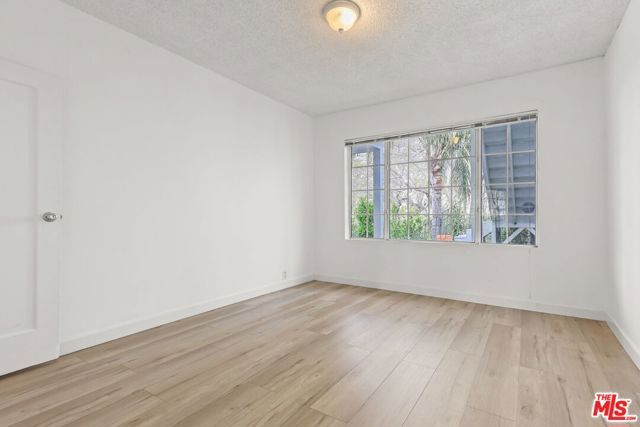 1174 S Highland Avenue, Los Angeles, CA 90019