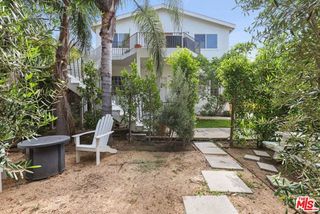 1174 S Highland Avenue, Los Angeles, CA 90019