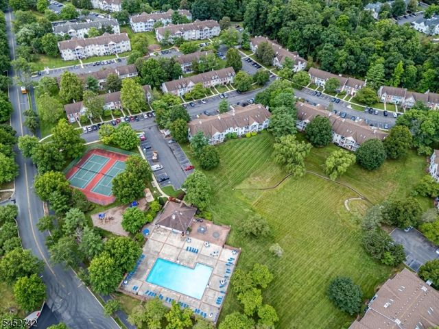 85 Lindsey Ct, Franklin Twp., NJ 08823