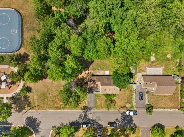 148 Woodland Rd, Piscataway Twp., NJ 08854