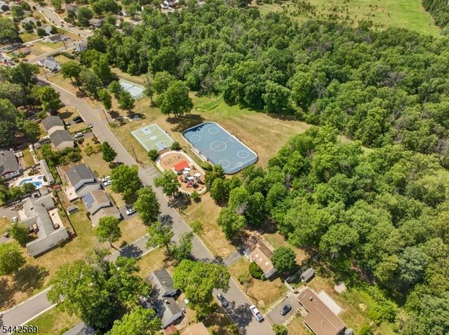 148 Woodland Rd, Piscataway Twp., NJ 08854