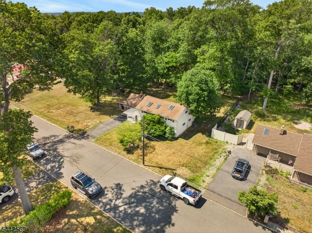 148 Woodland Rd, Piscataway Twp., NJ 08854