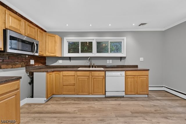 148 Woodland Rd, Piscataway Twp., NJ 08854