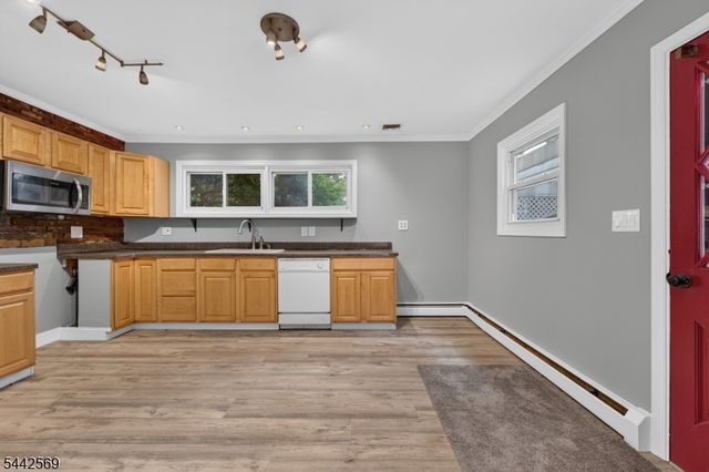 148 Woodland Rd, Piscataway Twp., NJ 08854