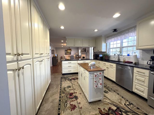 1112 Poplar Ave E, Wynne, AR 72396