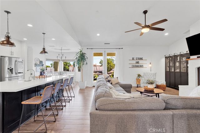 8421 Macron, Oak Hills, CA 92344