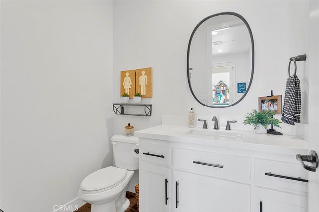 8421 Macron, Oak Hills, CA 92344