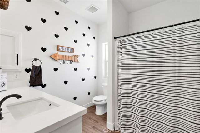 8421 Macron, Oak Hills, CA 92344