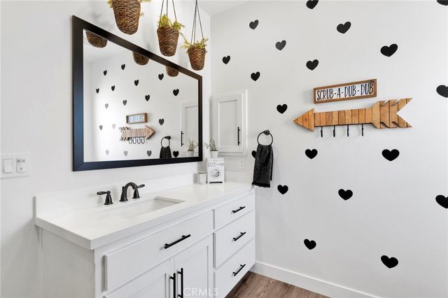 8421 Macron, Oak Hills, CA 92344