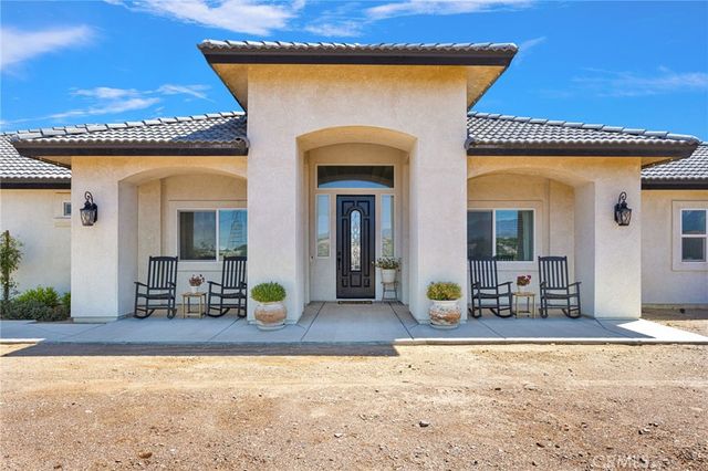 8421 Macron, Oak Hills, CA 92344