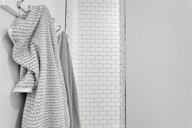 8421 Macron, Oak Hills, CA 92344