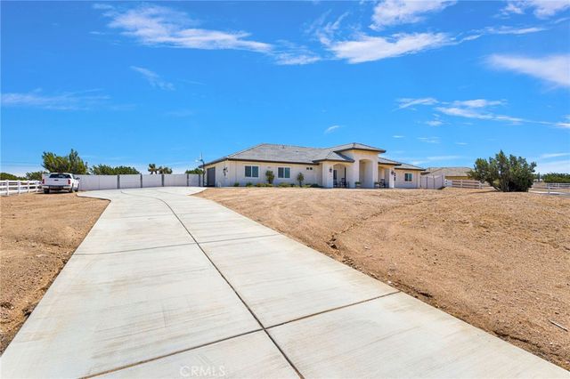 8421 Macron, Oak Hills, CA 92344