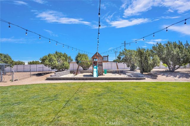 8421 Macron, Oak Hills, CA 92344