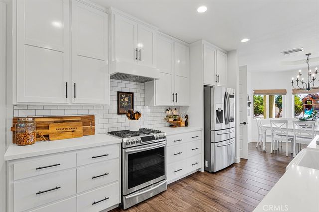 8421 Macron, Oak Hills, CA 92344