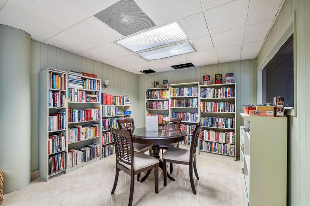 5600 N Flagler Drive 409, West Palm Beach, FL 33407