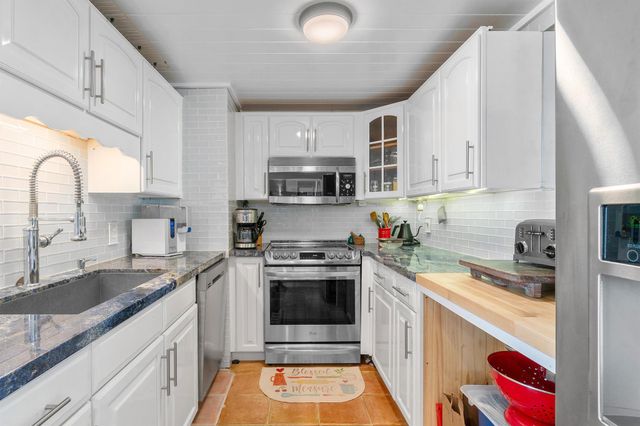 5600 N Flagler Drive 409, West Palm Beach, FL 33407