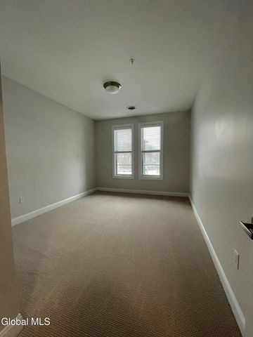 130 Excelsior Avenue 319, Saratoga Springs, NY 12866