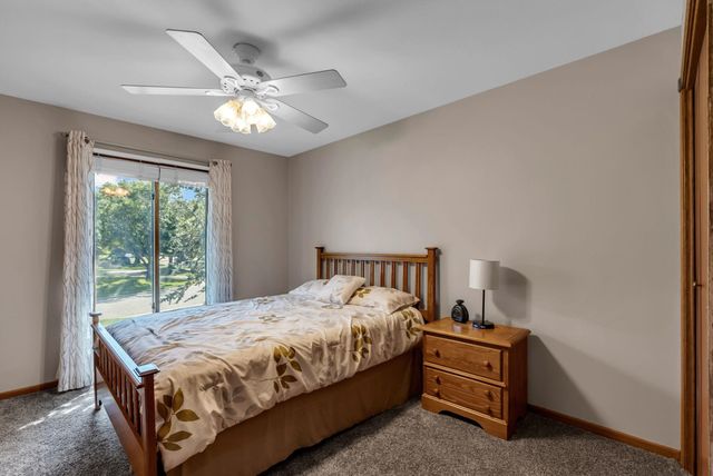 2331 N Ridge Club Cir, Wichita, KS 67205