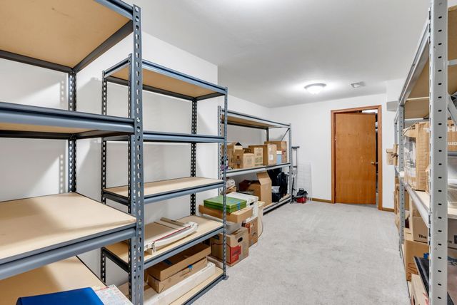 2331 N Ridge Club Cir, Wichita, KS 67205