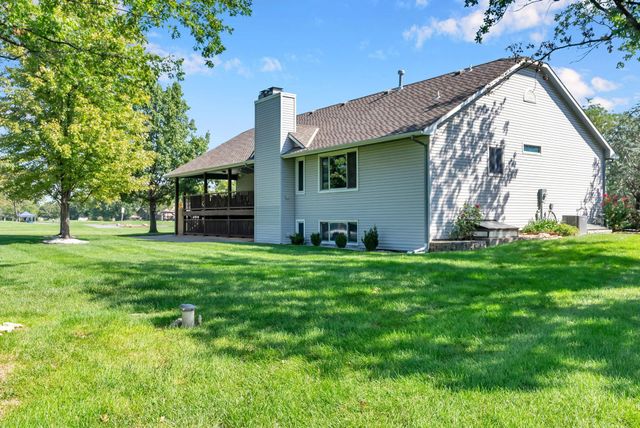 2331 N Ridge Club Cir, Wichita, KS 67205