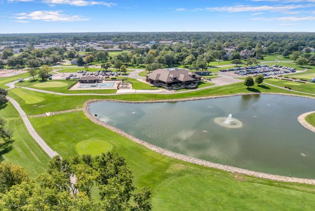 2331 N Ridge Club Cir, Wichita, KS 67205