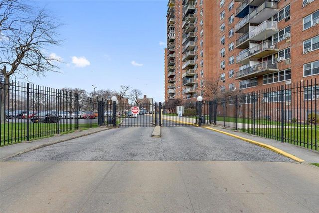 880 Boynton Avenue 13A, Bronx, NY 10473