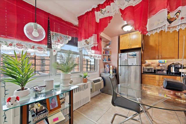 880 Boynton Avenue 13A, Bronx, NY 10473