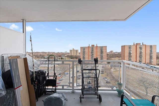 880 Boynton Avenue 13A, Bronx, NY 10473