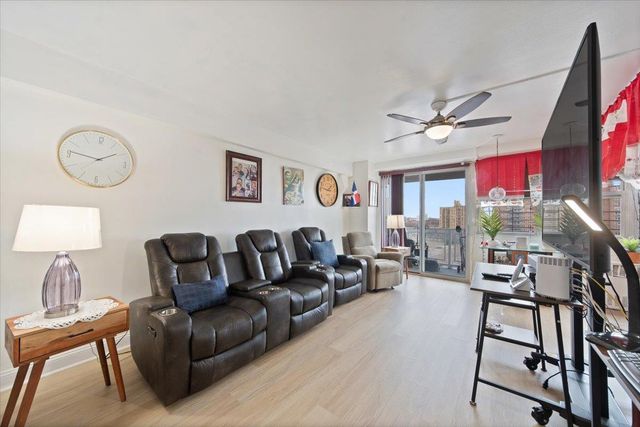 880 Boynton Avenue 13A, Bronx, NY 10473