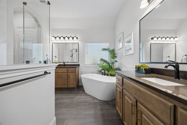 330 Waterview Drive, Gunter, TX 75058
