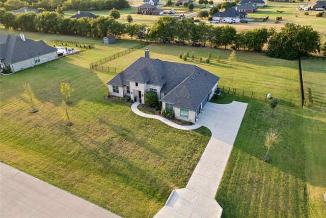 330 Waterview Drive, Gunter, TX 75058