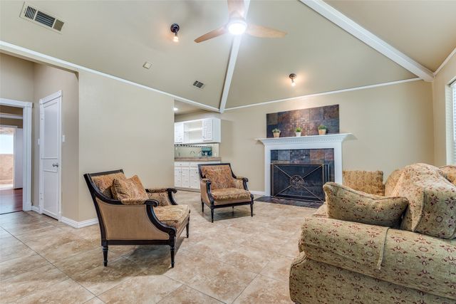 213 Pebble Beach Drive, Trophy Club, TX 76262