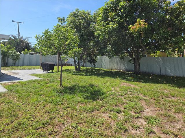 140 NW 18th Street, Pompano Beach, FL 33060