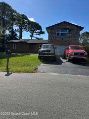 1640 SE Sandusky Street SE, Palm Bay, FL 32909