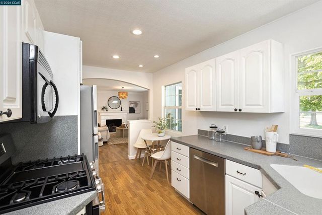 2140 5Th Ave, Concord, CA 94518