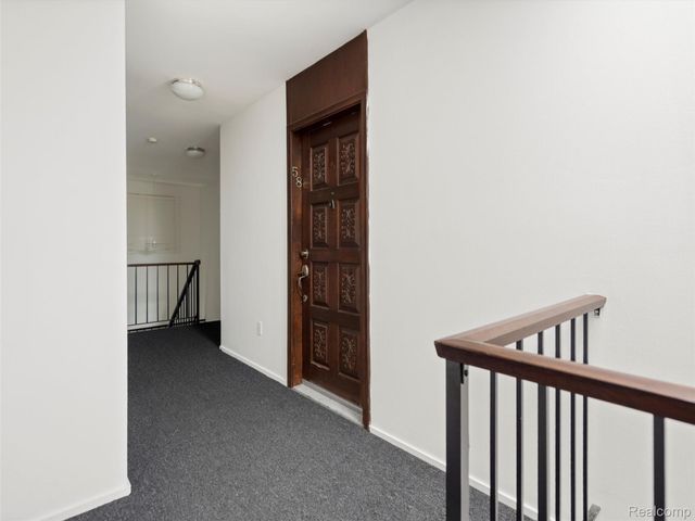 32050 Grand River Avenue 58, Farmington, MI 48336